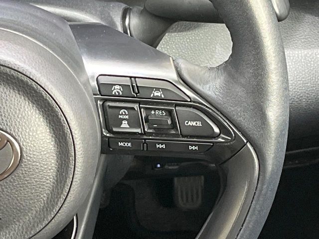 YARIS CROSS