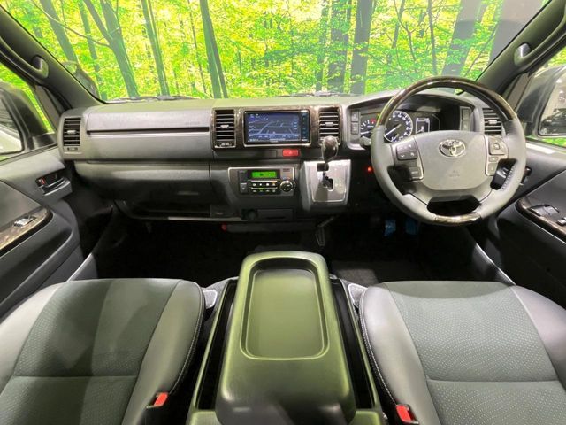 HIACE van 4WD