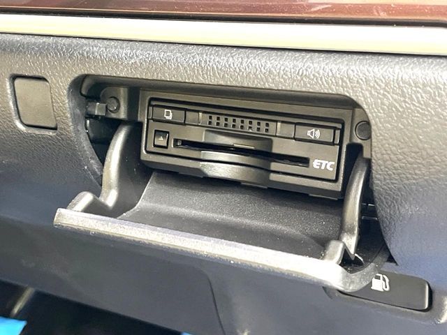 CROWN sedan 4WD