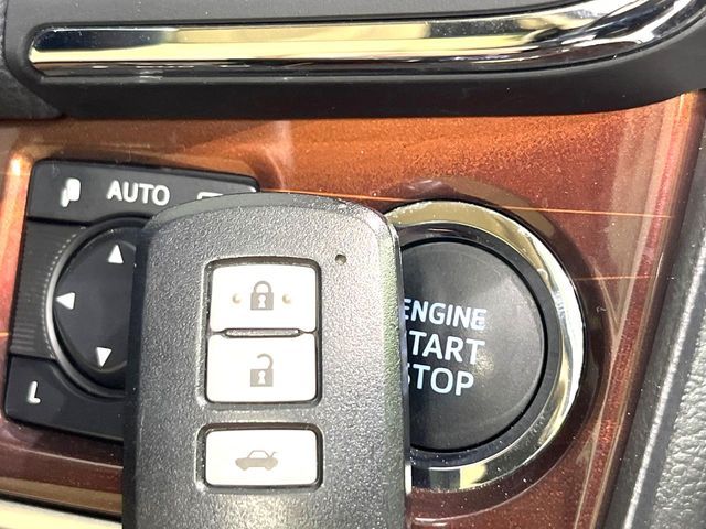 CROWN sedan 4WD
