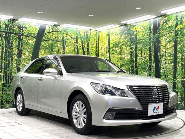 CROWN sedan 4WD
