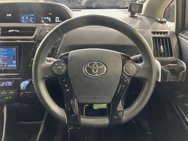 PRIUS Alpha