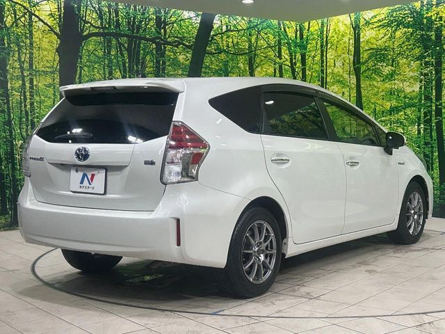 PRIUS Alpha