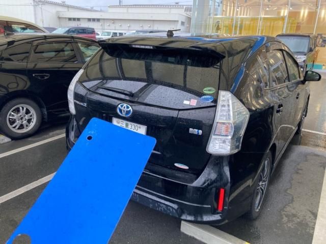 PRIUS Alpha