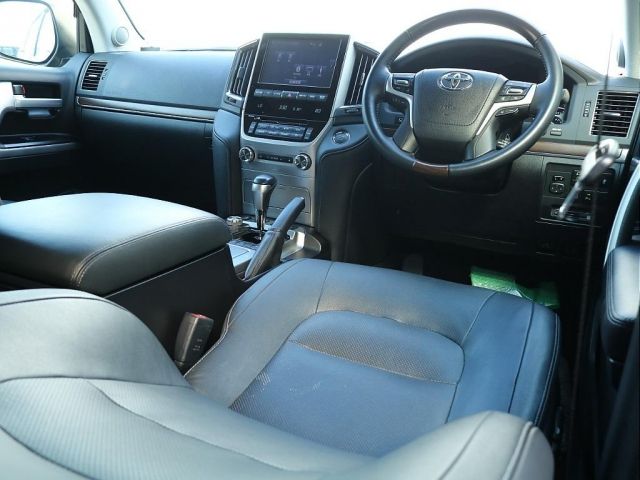 LANDCRUISER wagon