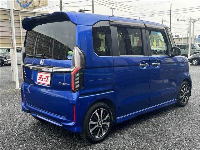 N BOX CUSTOM