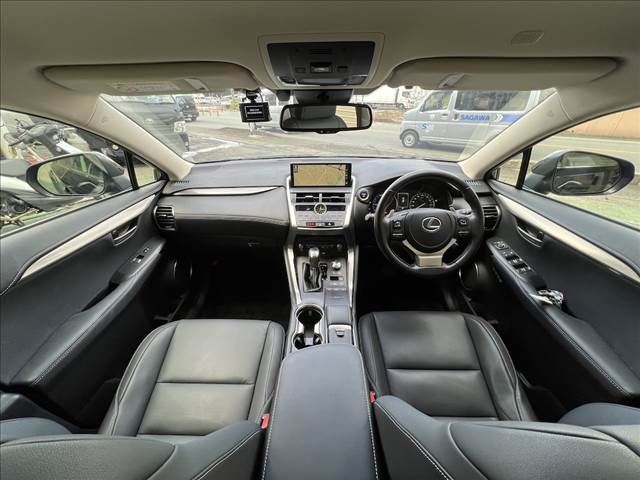 LEXUS NX300h