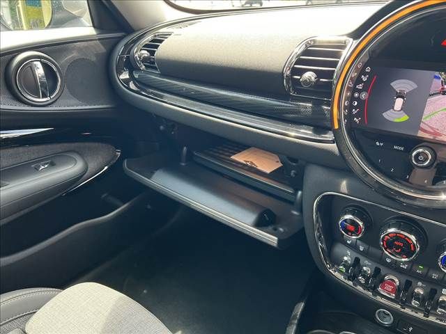 MINI COOPER D CLUBMAN