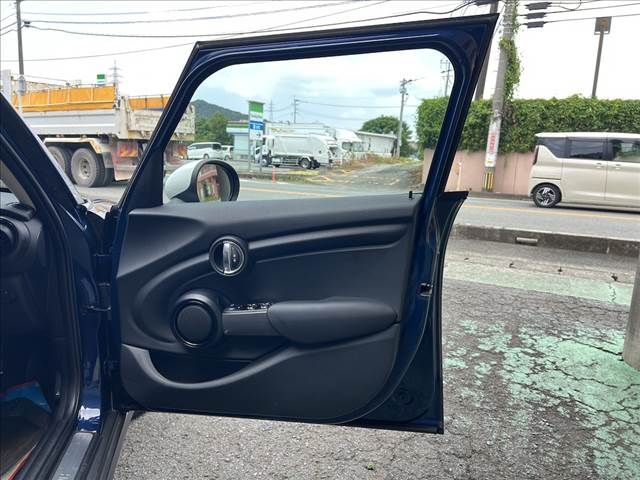BMW MINI COOPER D 5DOOR