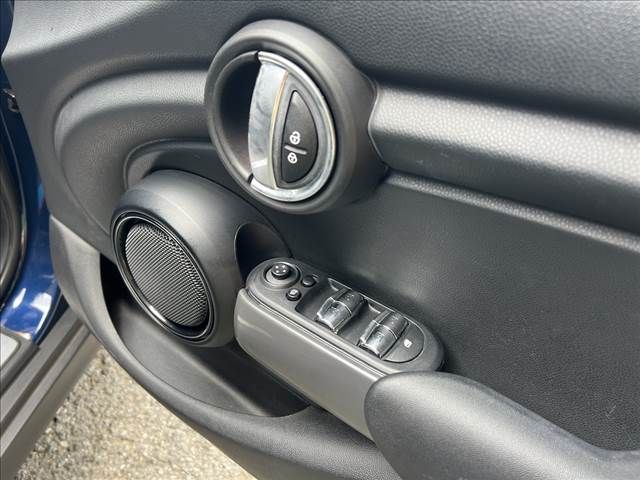 BMW MINI COOPER D 5DOOR