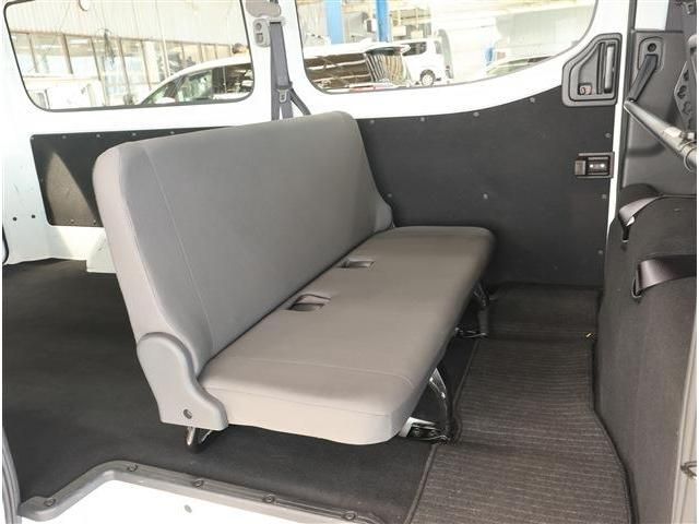 CARAVAN van 2WD