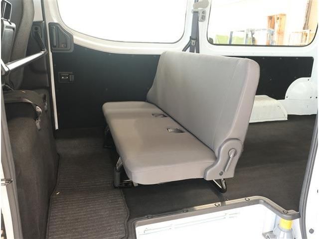 CARAVAN van 2WD