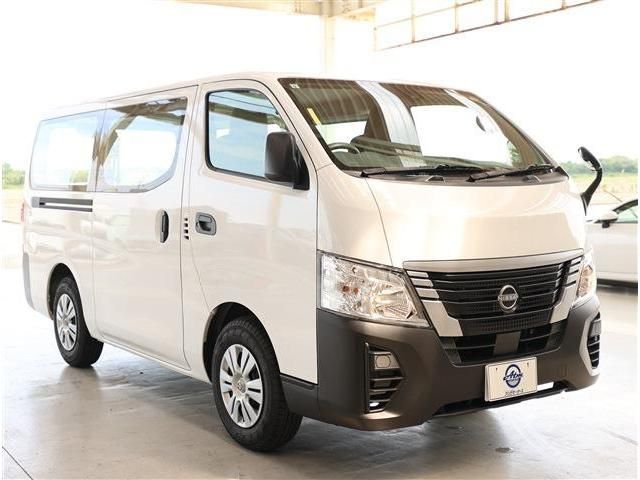 CARAVAN van 2WD