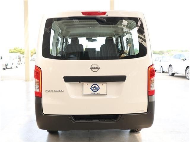 CARAVAN van 2WD