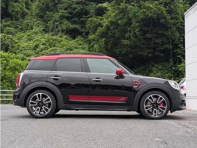 MINI CROSSOVER