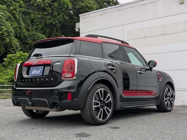 MINI CROSSOVER