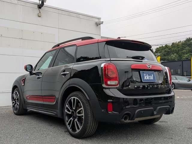 MINI CROSSOVER