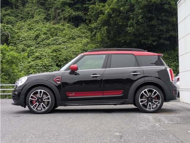 MINI CROSSOVER