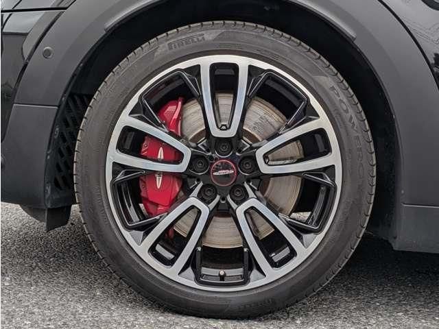 MINI CROSSOVER