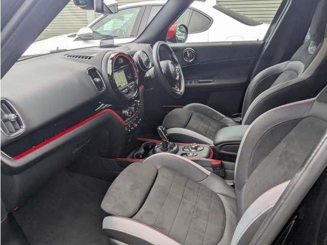 MINI CROSSOVER
