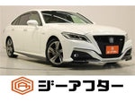CROWN sedan hybrid