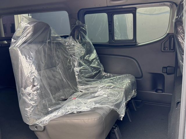 CARAVAN van 4WD