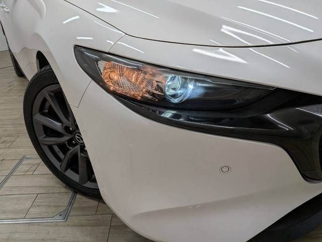 MAZDA3 FASTBACK