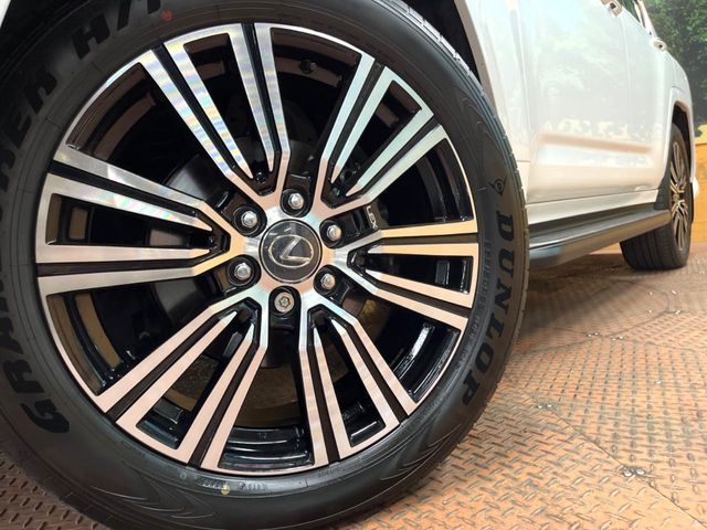 LEXUS LX700h