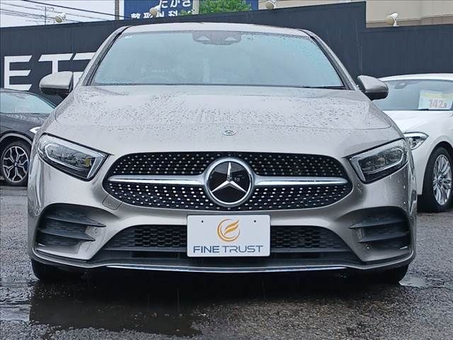 MERCEDES BENZ A class sedan