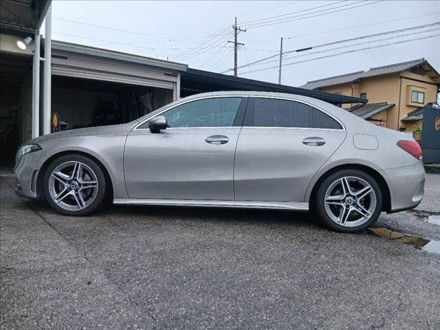 MERCEDES BENZ A class sedan