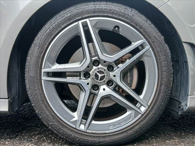 MERCEDES BENZ A class sedan