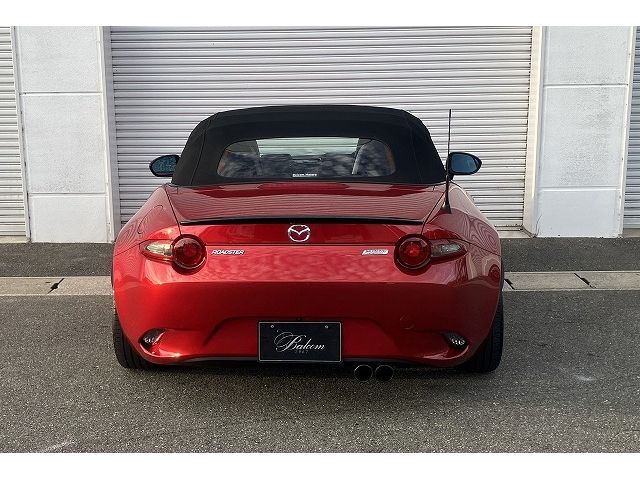 ROADSTER