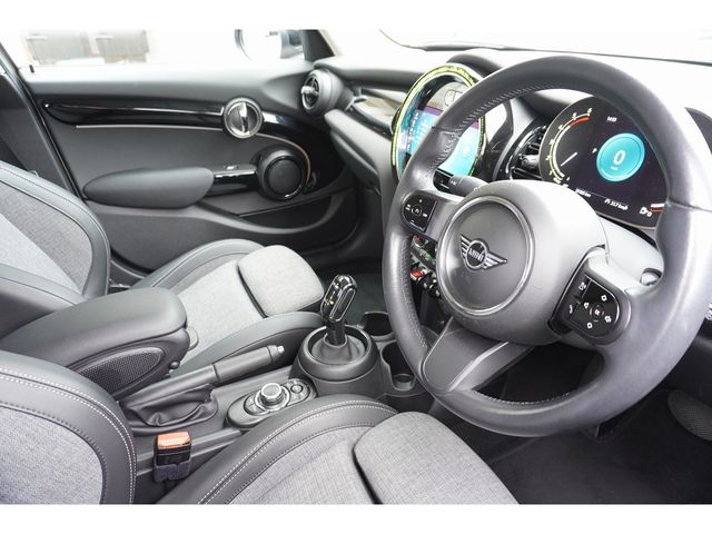 MINI COOPER D 5DOOR