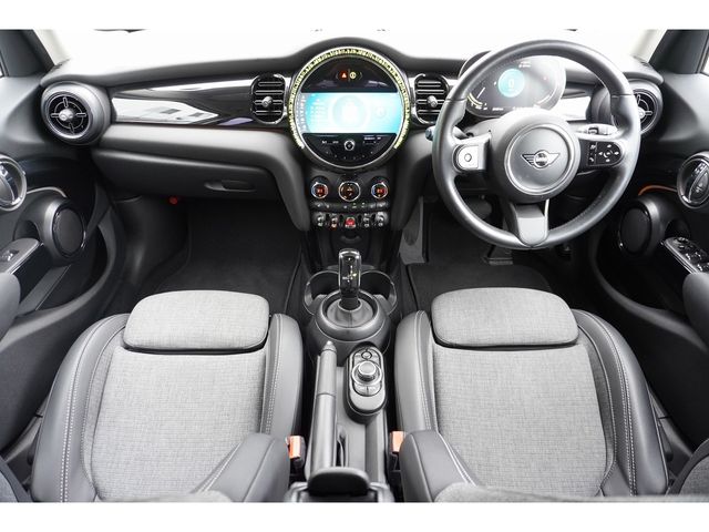 MINI COOPER D 5DOOR