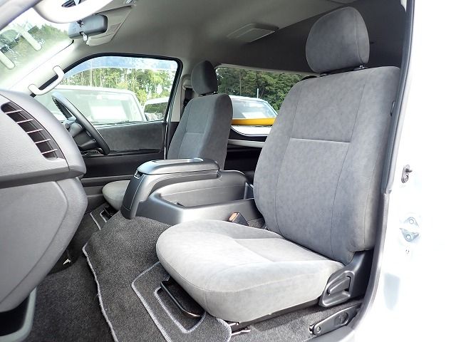 HIACE wagon