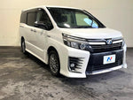 VOXY HYBRID