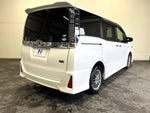 VOXY HYBRID