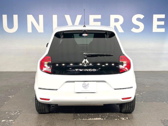 RENAULT TWINGO