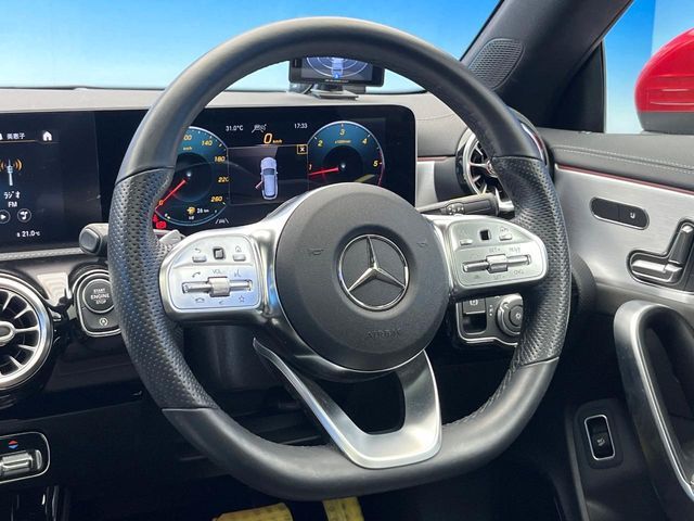 MERCEDES BENZ CLA Shooting Brake
