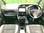 VOXY HYBRID
