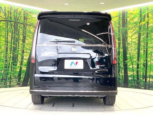 STEPWAGON e:HEV SPADA