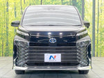 VOXY HYBRID