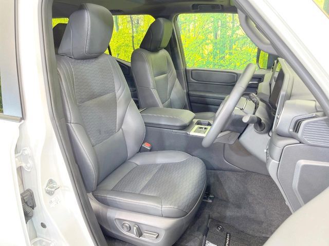 LANDCRUISER 250