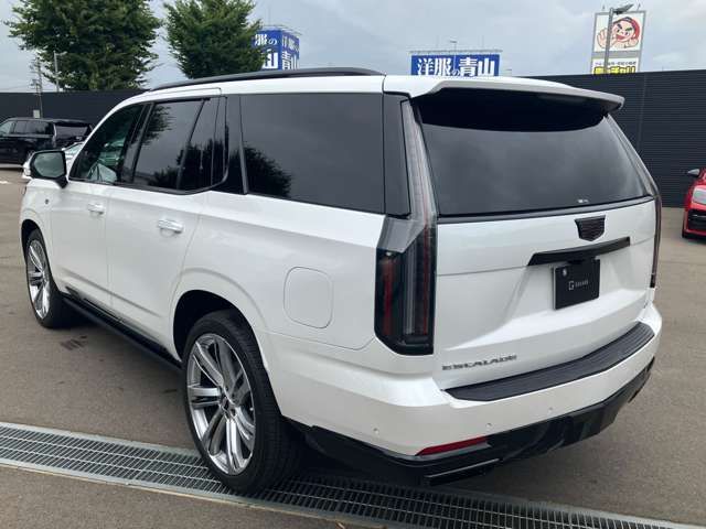 CADILLAC ESCALADE