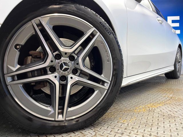 MERCEDES BENZ A class sedan