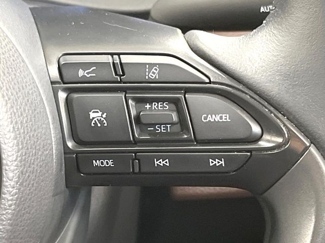 YARIS CROSS