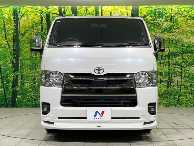 HIACE van 4WD