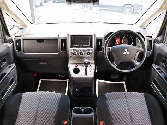 DELICA D:5 2WD