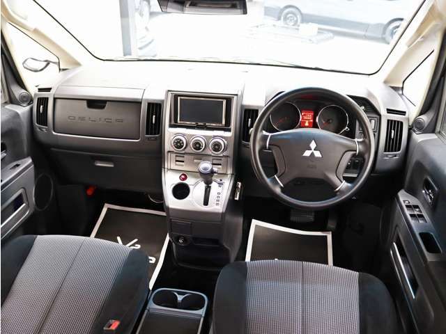 DELICA D:5 2WD