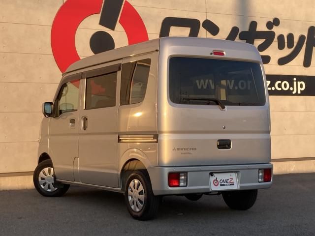 MINICAB van